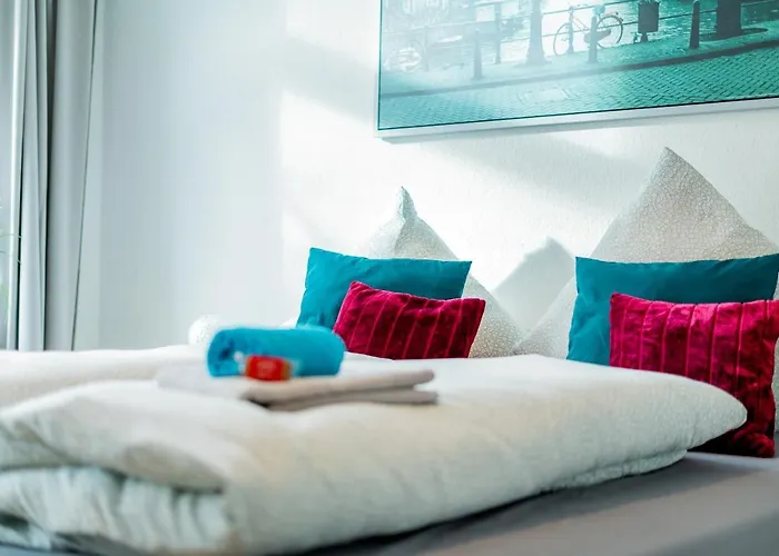 Helle Mit Balkon In Gruenen Innenhof - W-lan, 4 Schlafplaetze ماغديبورغ