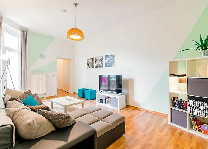 Lägenhet Helle Mit Balkon In Gruenen Innenhof - W-lan, 4 Schlafplaetze *